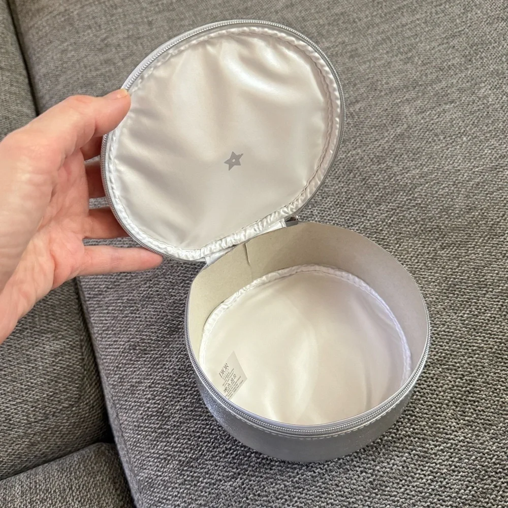 Dior Silver Round Pouch Vanity New Authentic - Picture 12 of 17